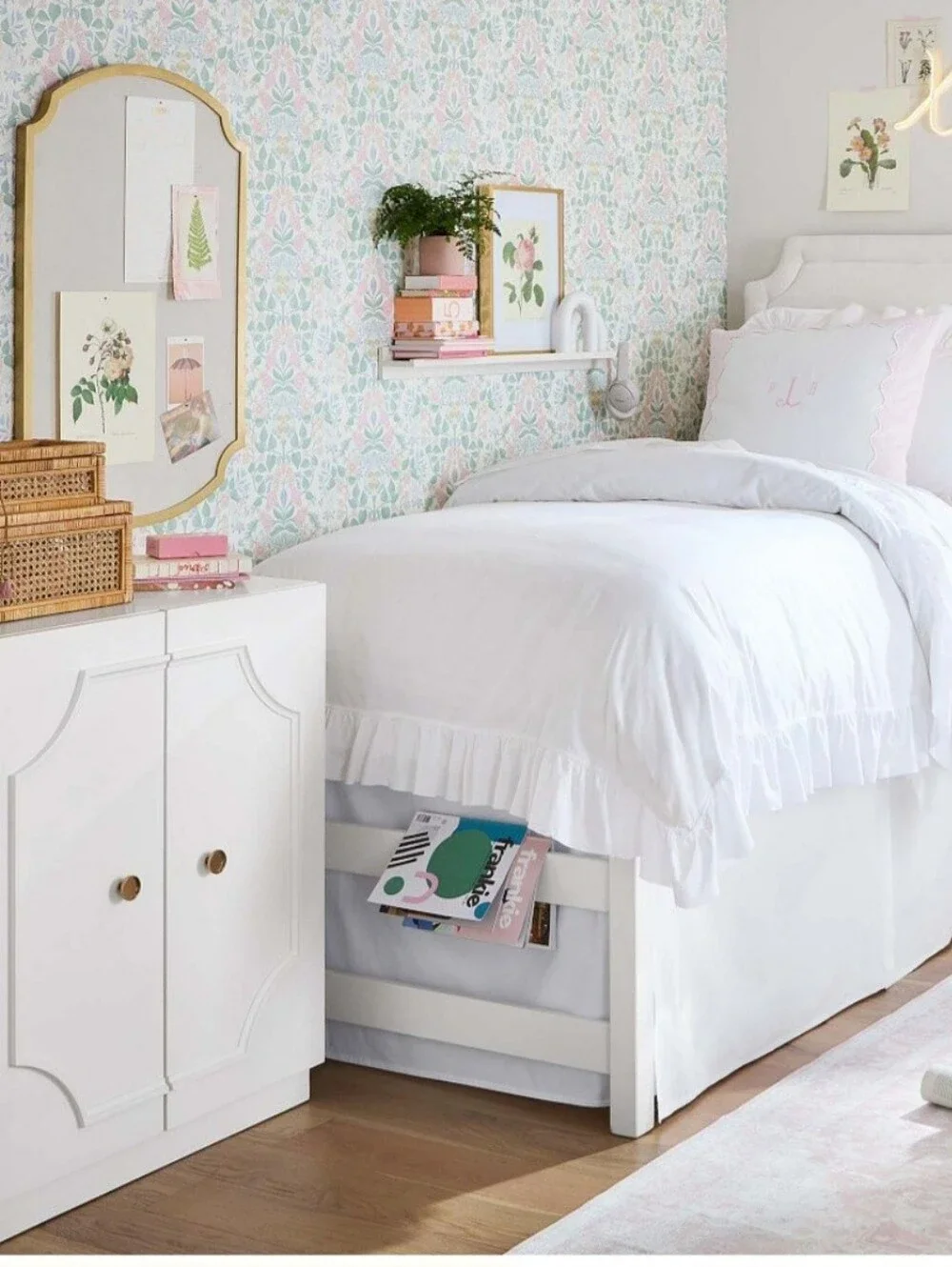 Pottery Barn Teen, Washed Cotton Ruffle Organic Duvet Cover, White, Twin/Twin XL